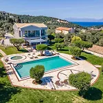 Arthur Villa Kassiopi